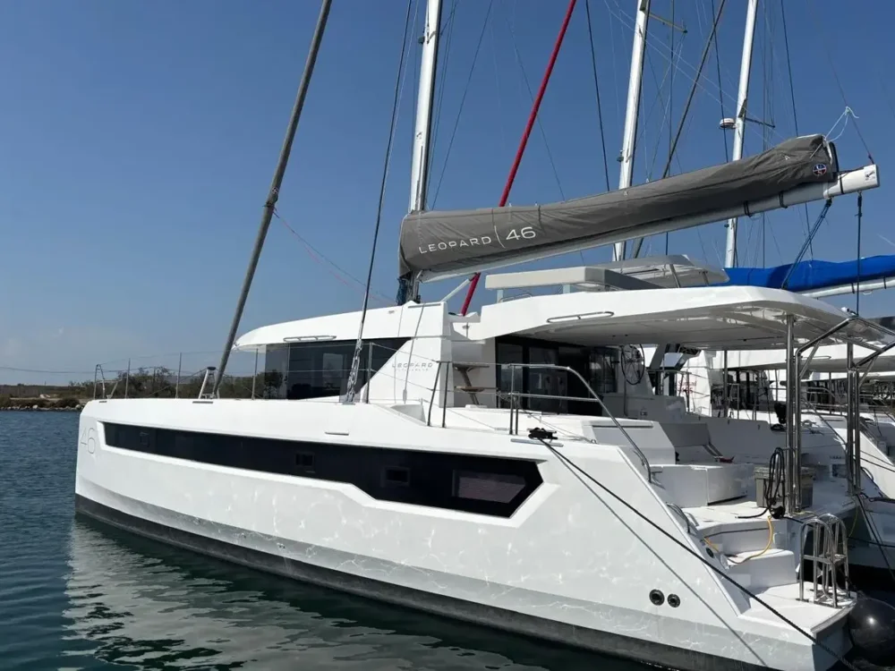 BoatPhoto.coverAlt