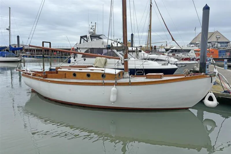 BoatPhoto.coverAlt