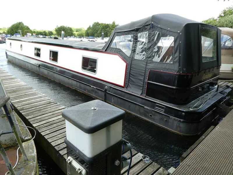 BoatPhoto.coverAlt