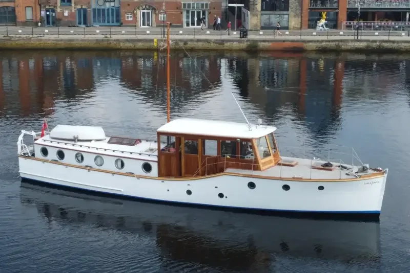 BoatPhoto.alt