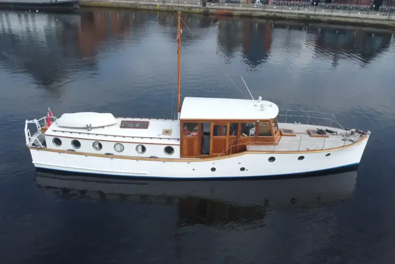BoatPhoto.alt