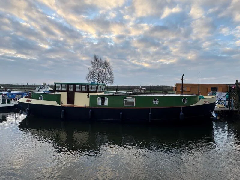 BoatPhoto.alt