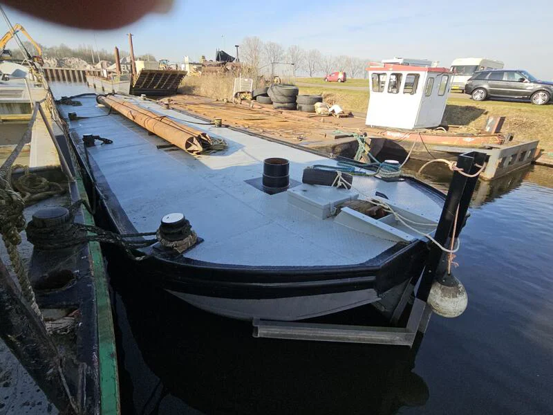 BoatPhoto.alt