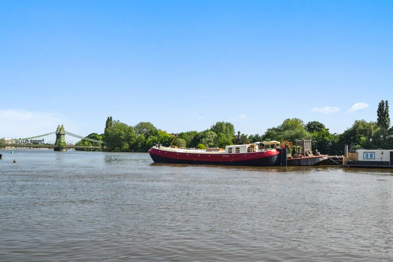 BoatPhoto.alt