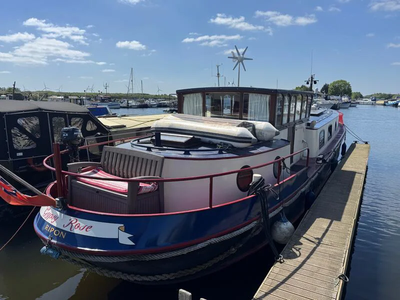 BoatPhoto.alt