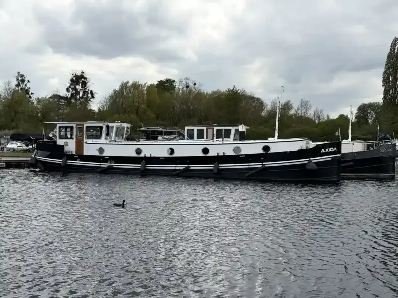 BoatPhoto.alt