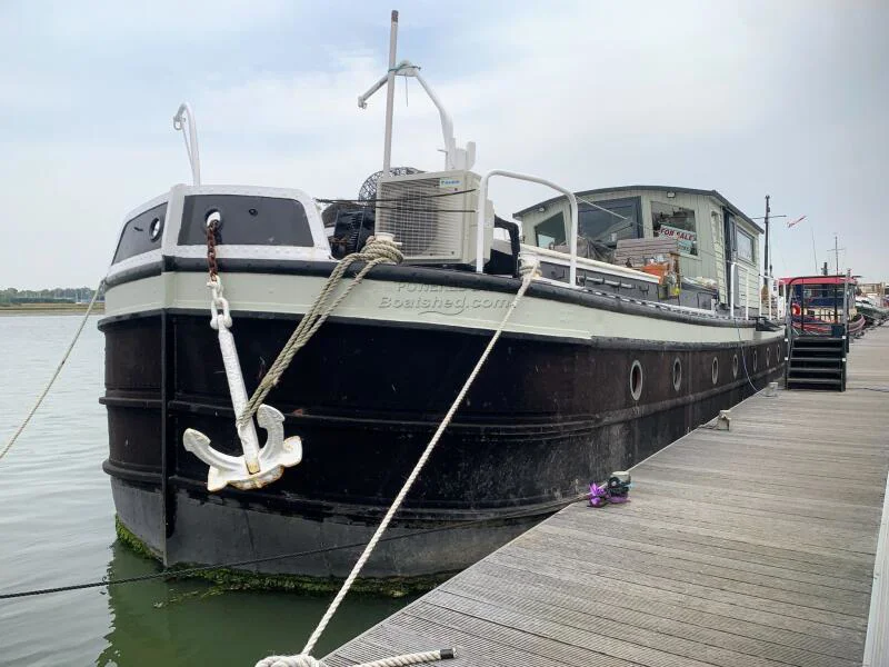 BoatPhoto.coverAlt