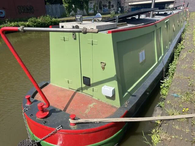 BoatPhoto.coverAlt