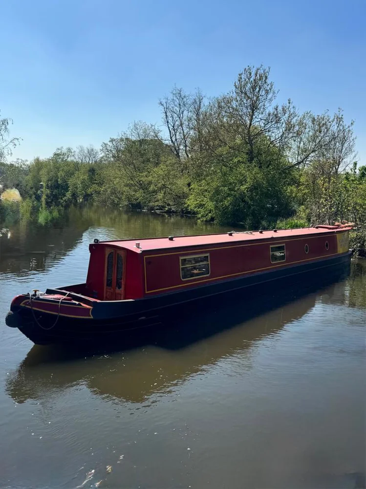BoatPhoto.coverAlt