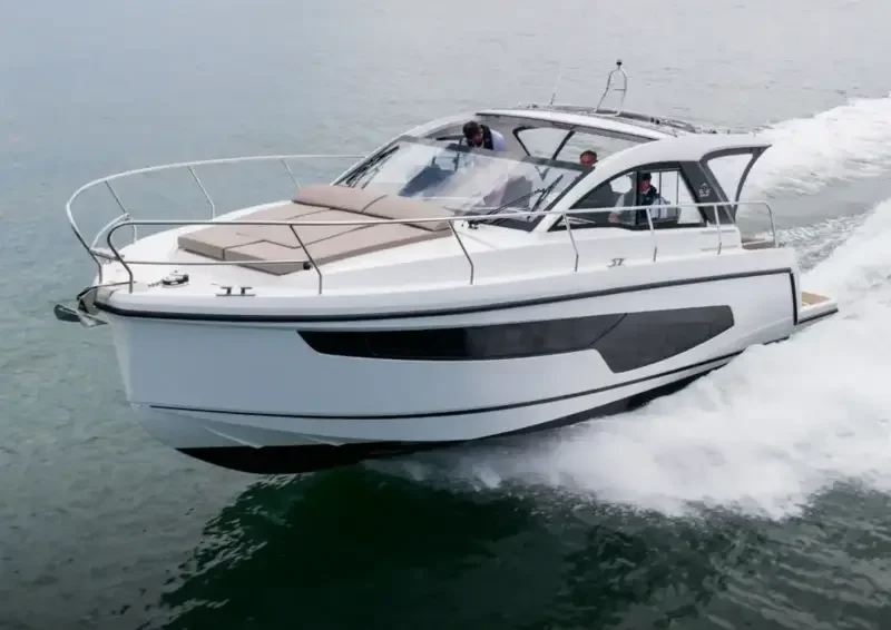 BoatPhoto.coverAlt