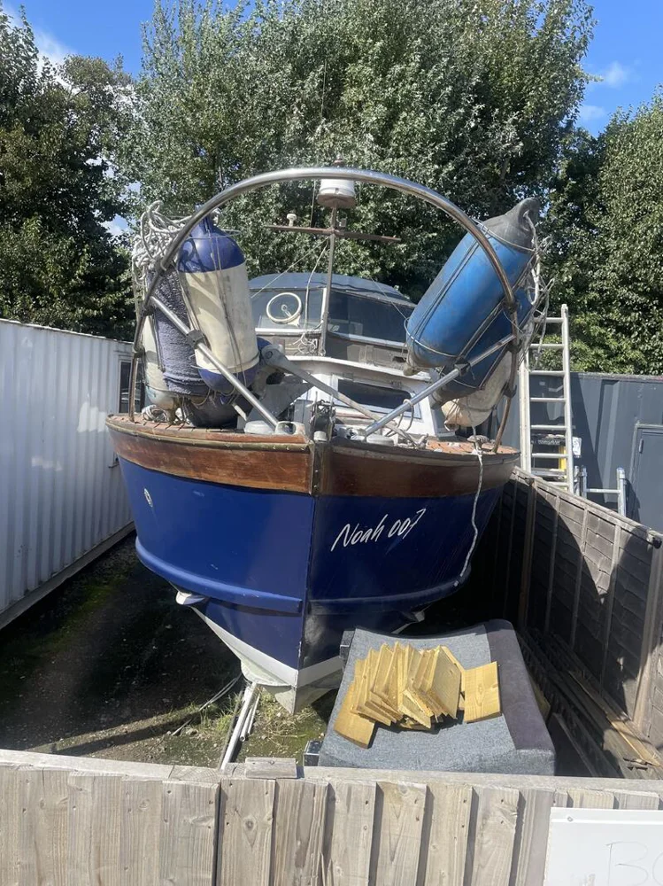 BoatPhoto.alt