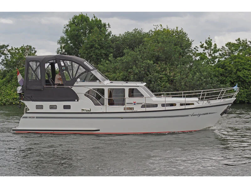 BoatPhoto.alt
