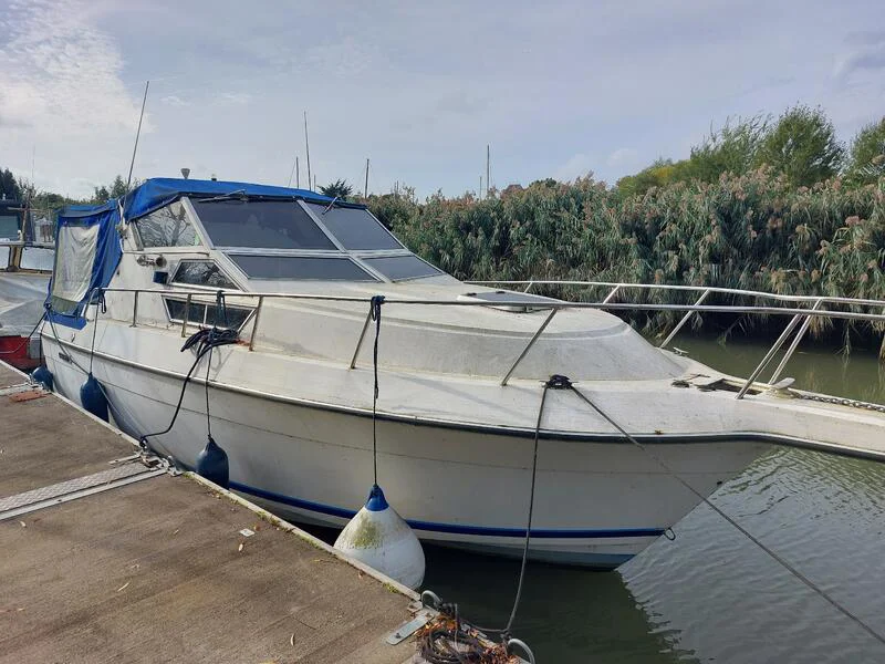 BoatPhoto.coverAlt