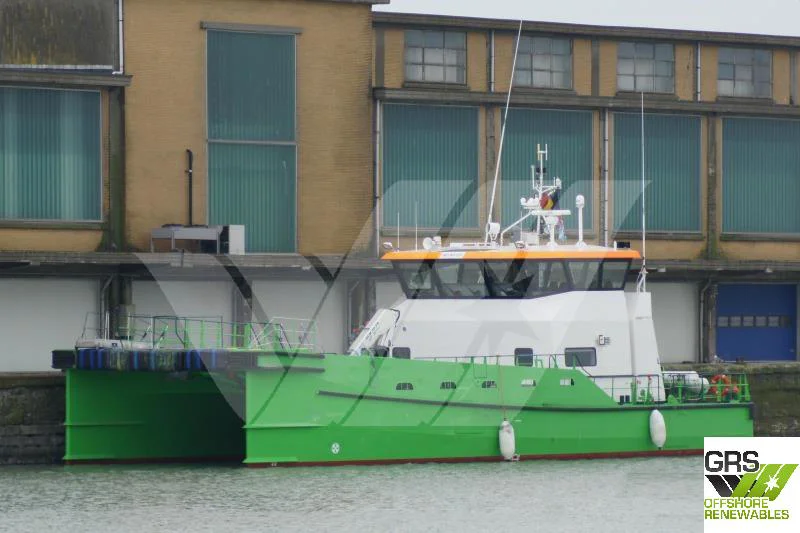 BoatPhoto.coverAlt
