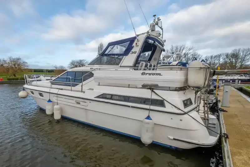 BoatPhoto.alt