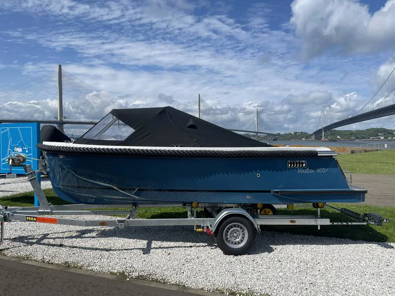 BoatPhoto.coverAlt
