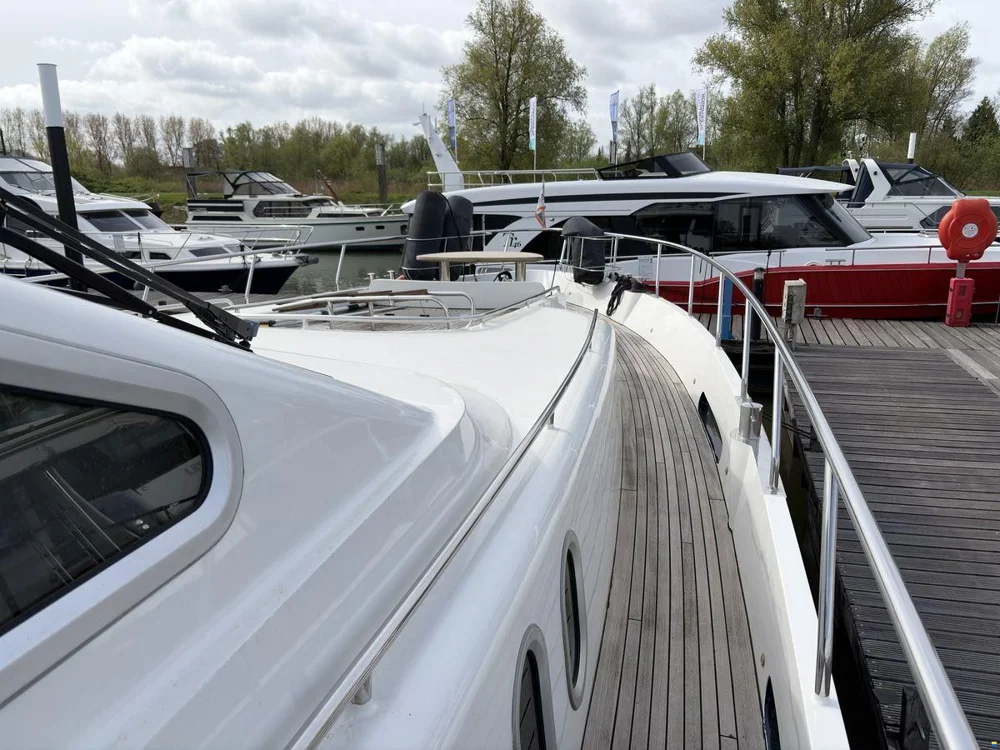 BoatPhoto.alt