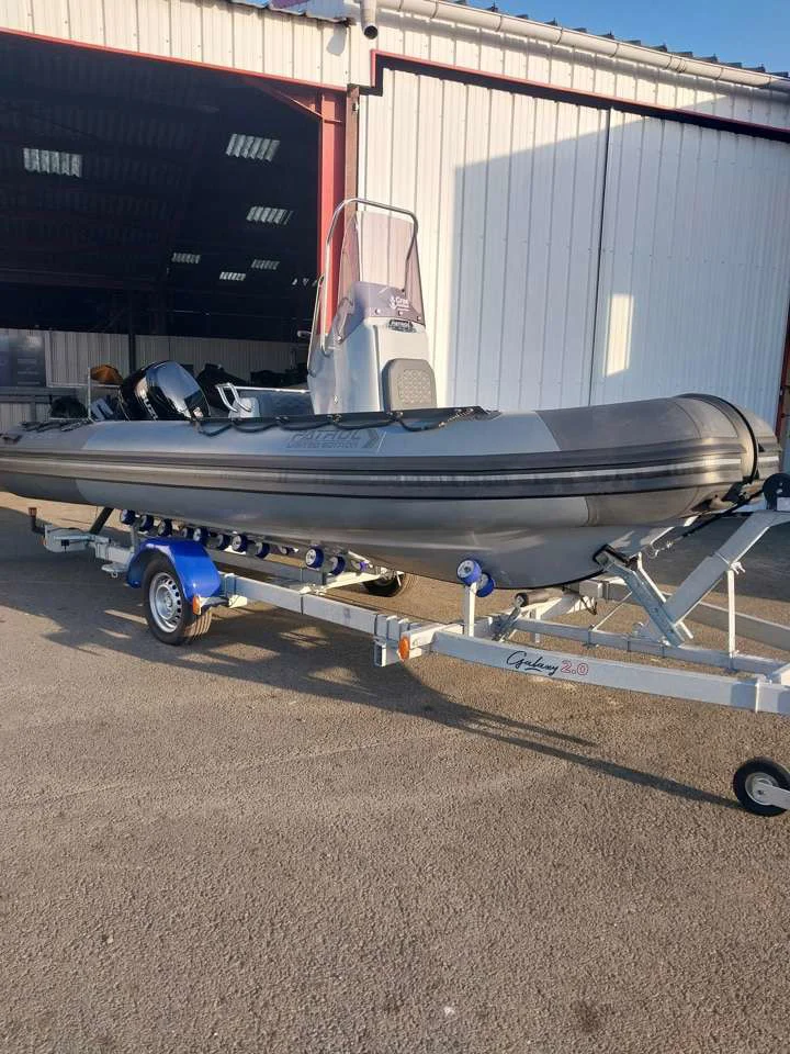 BoatPhoto.coverAlt