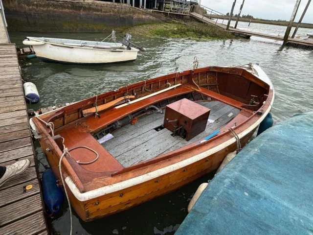 BoatPhoto.coverAlt