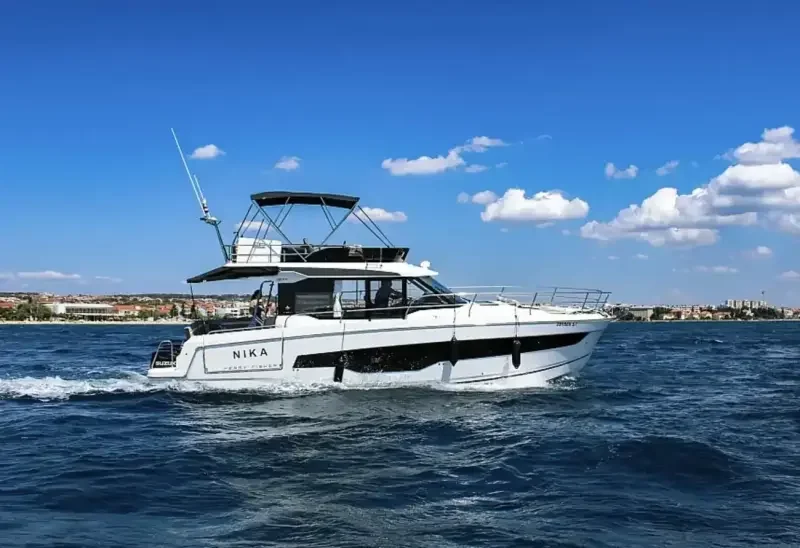 BoatPhoto.coverAlt