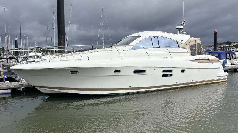 BoatPhoto.coverAlt