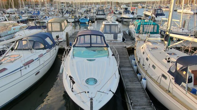 BoatPhoto.alt