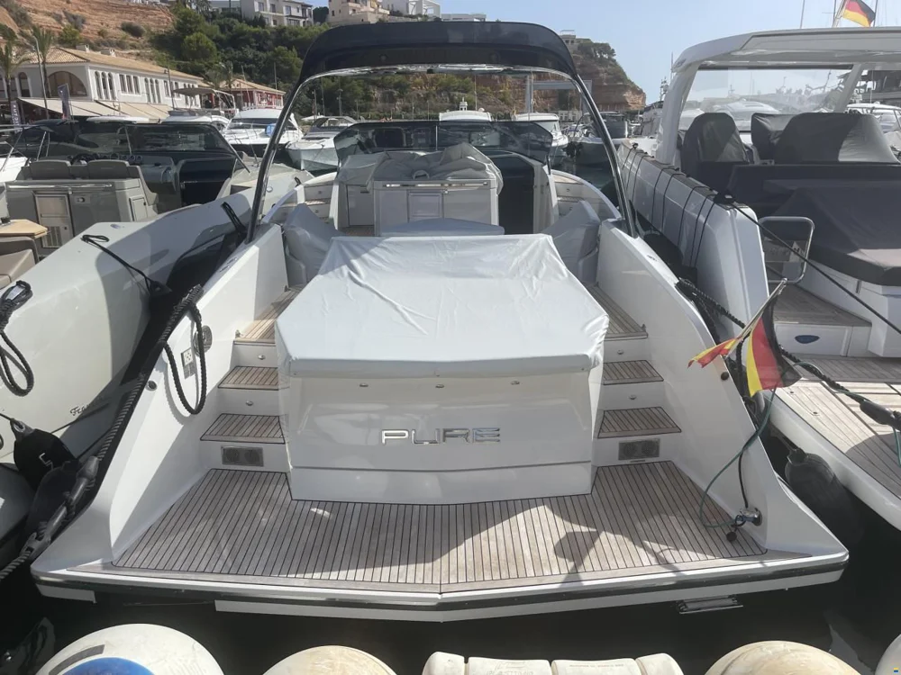 BoatPhoto.coverAlt