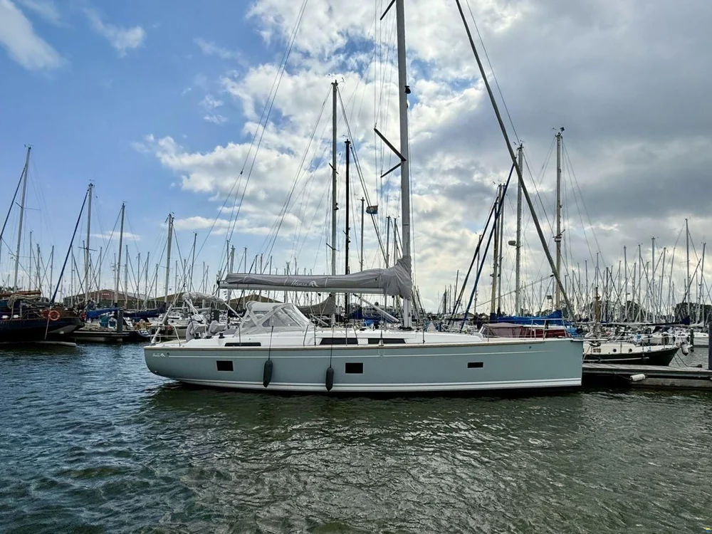 BoatPhoto.coverAlt