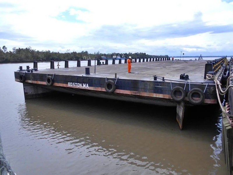 BoatPhoto.coverAlt