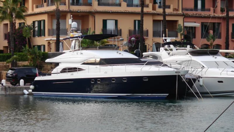 2003 Princess Yachts 65 for sale in Southampton, United Kingdom, photo 2 of 5