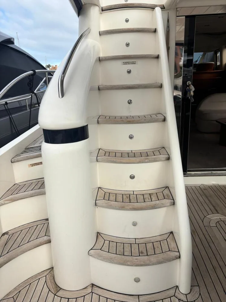 2003 Princess Yachts 65 for sale in Southampton, United Kingdom, photo 4 of 5