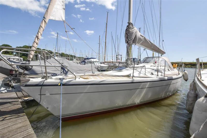 BoatPhoto.coverAlt