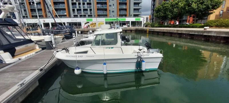 BoatPhoto.alt