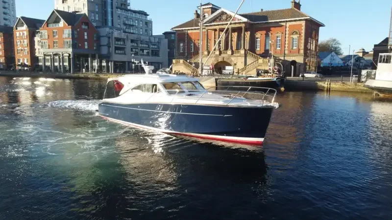 BoatPhoto.alt