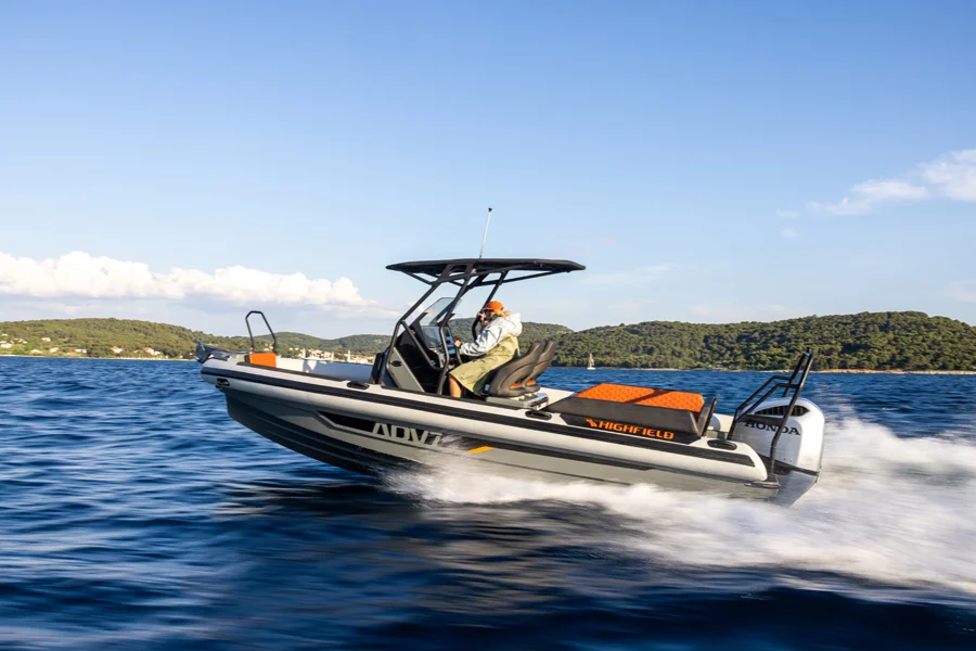 BoatPhoto.coverAlt