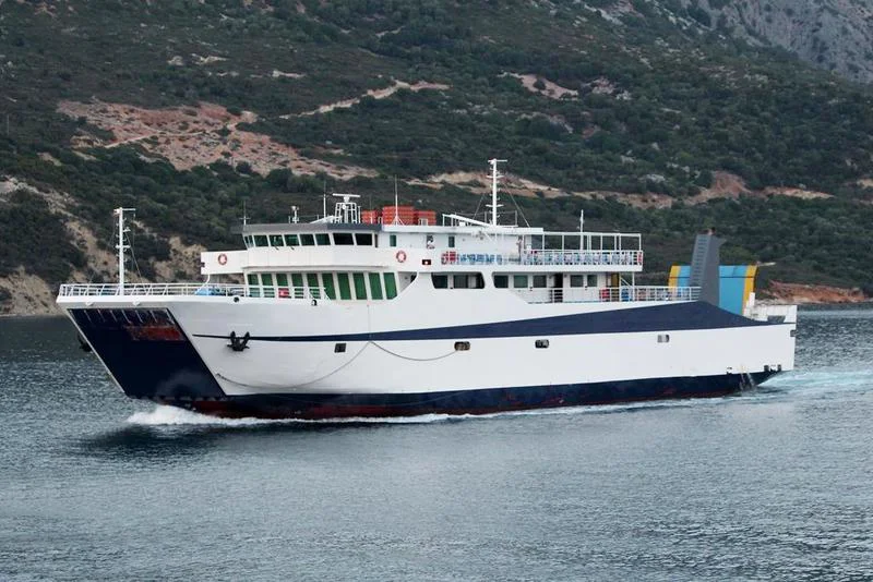 BoatPhoto.coverAlt