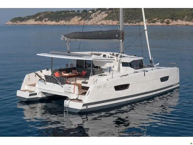 BoatPhoto.coverAlt