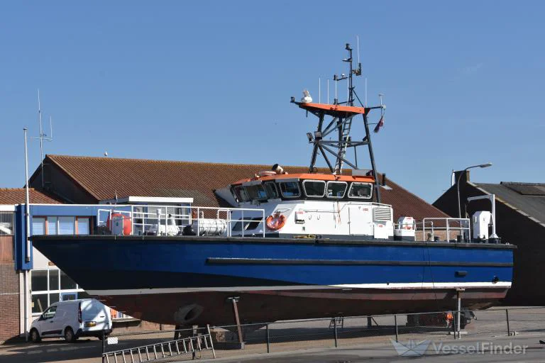 BoatPhoto.alt
