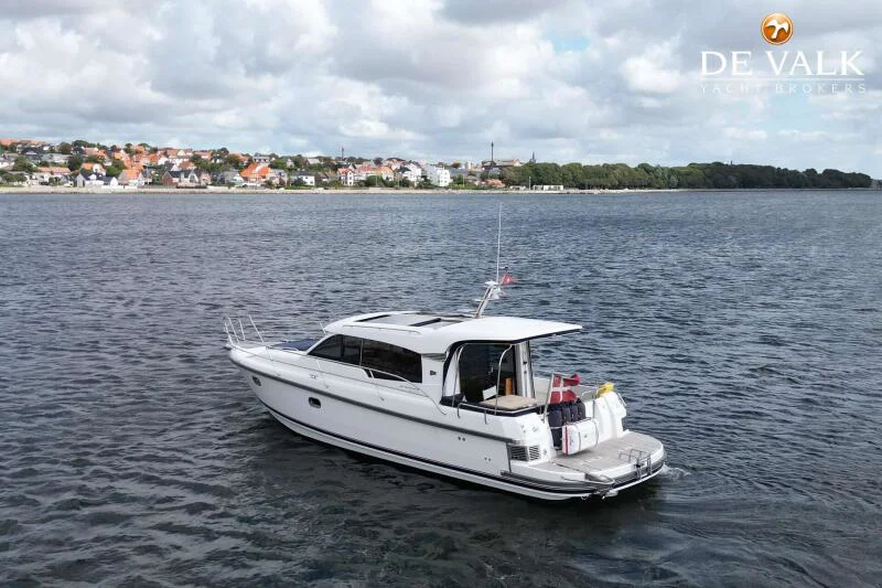 BoatPhoto.alt
