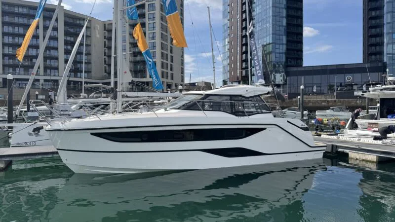 BoatPhoto.coverAlt