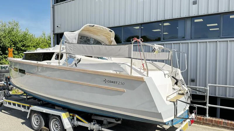 BoatPhoto.alt