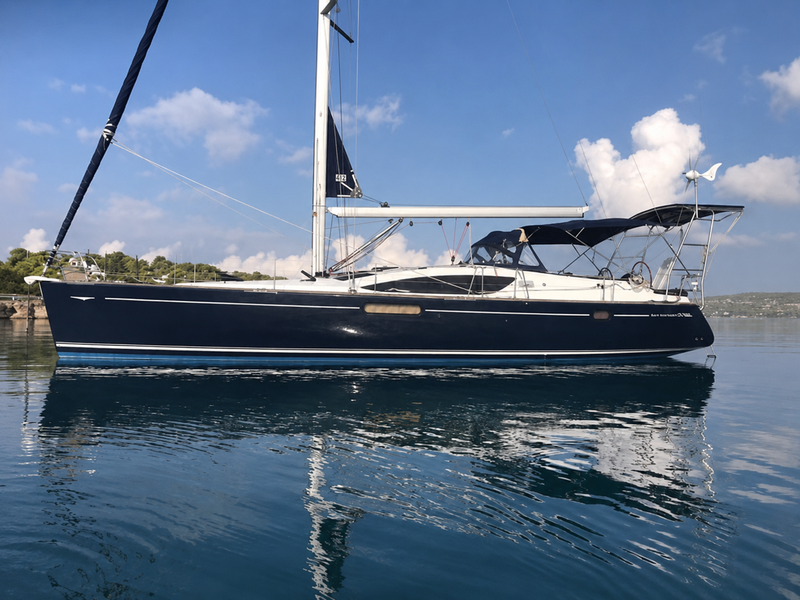 BoatPhoto.coverAlt