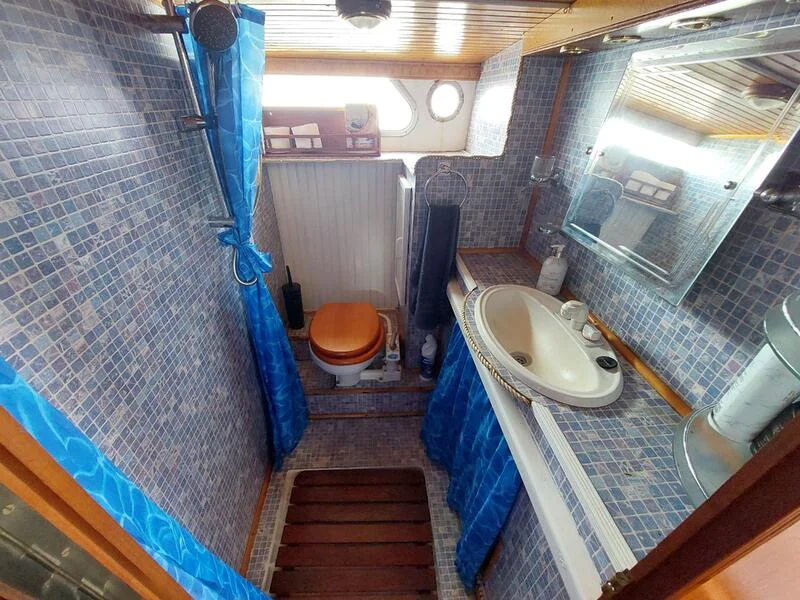 BoatPhoto.alt