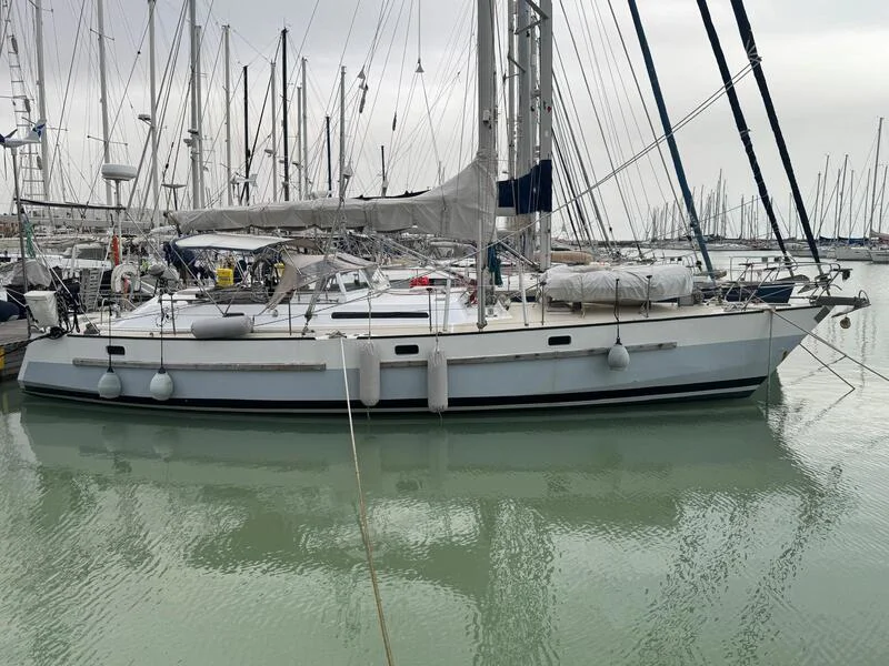 BoatPhoto.coverAlt