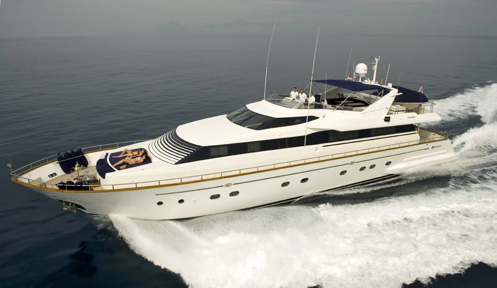 BoatPhoto.coverAlt