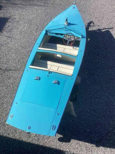 BoatPhoto.alt