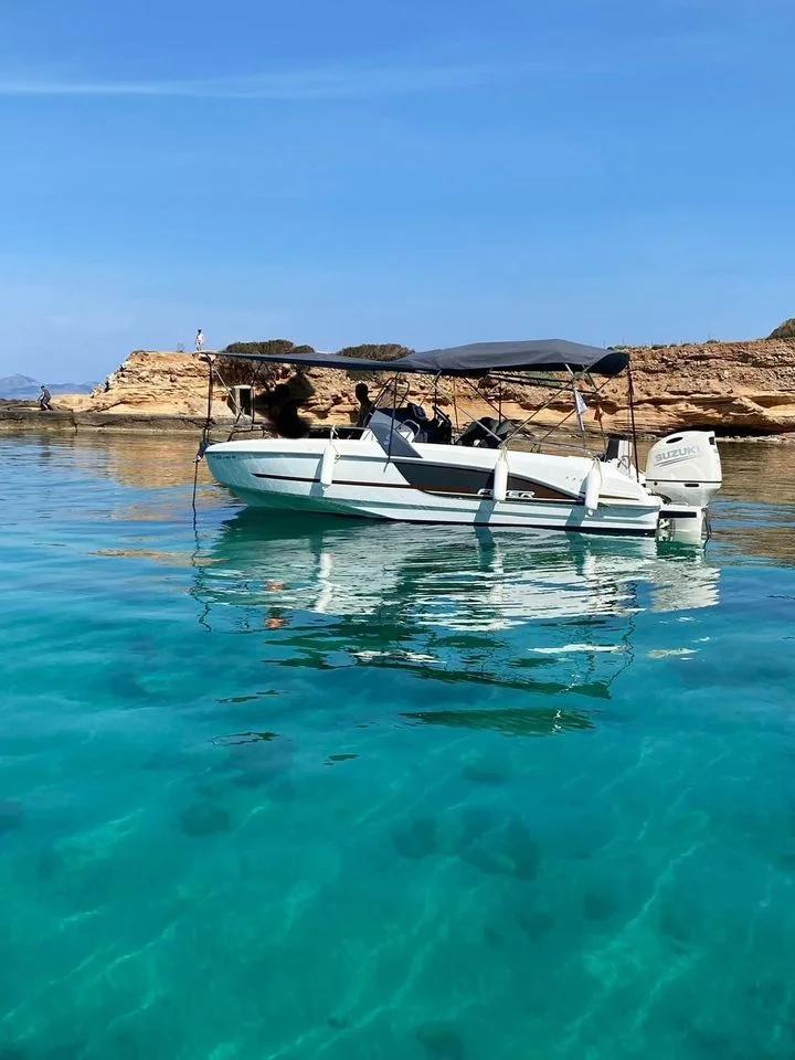 BoatPhoto.coverAlt