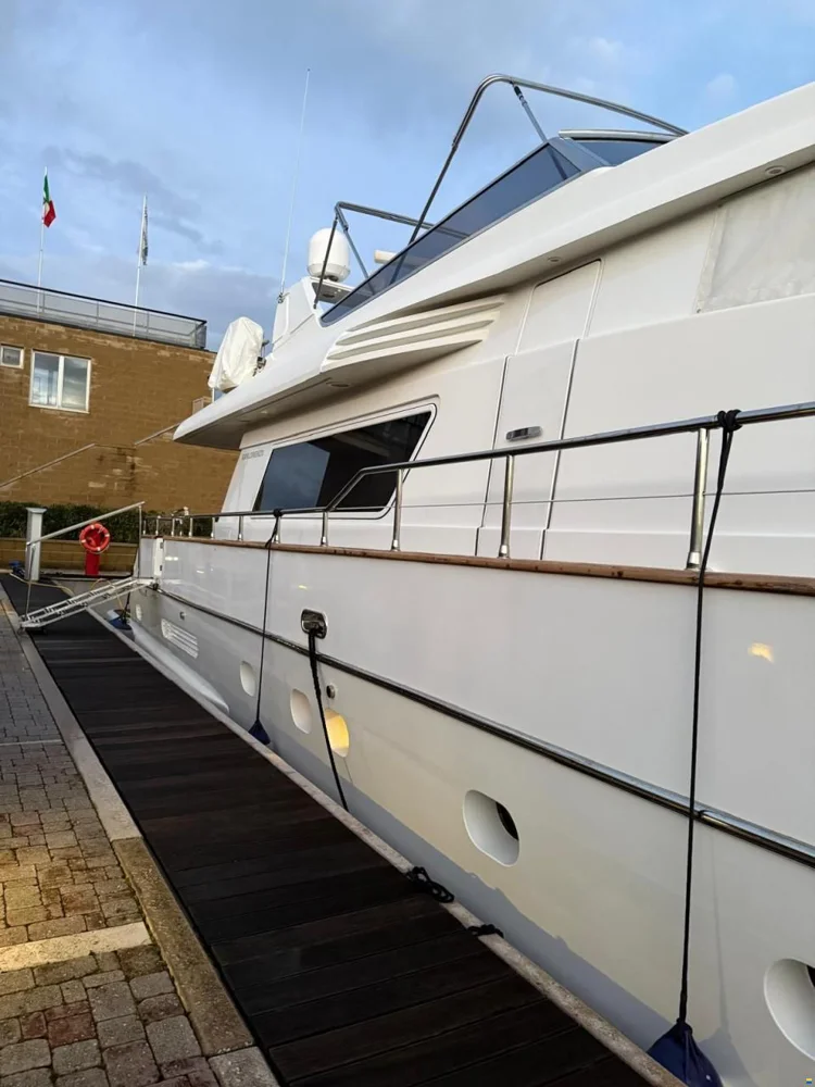2001 Sanlorenzo SL 72 for sale in Italy, photo 4 of 5