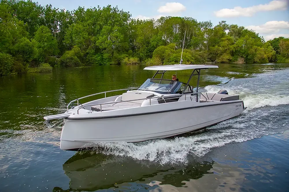 BoatPhoto.coverAlt