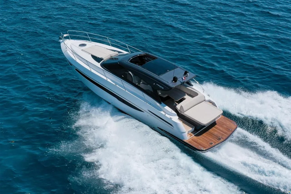 BoatPhoto.alt